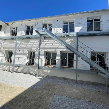 Residence Duguay - Centre Ville - Porte B - Appartements Tout Confort - Neuf - Nouveau ロリアン エクステリア 写真