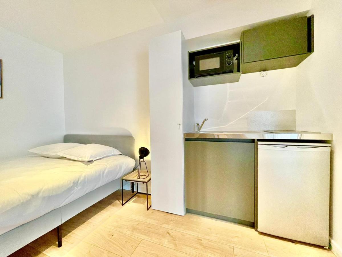 Residence Duguay - Centre Ville - Porte B - Appartements Tout Confort - Neuf - Nouveau ロリアン エクステリア 写真