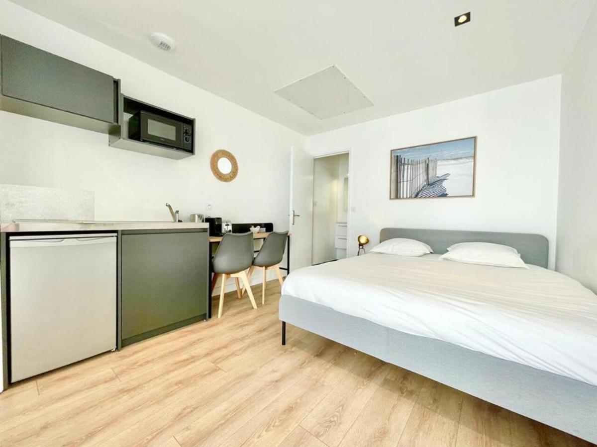 Residence Duguay - Centre Ville - Porte B - Appartements Tout Confort - Neuf - Nouveau ロリアン エクステリア 写真