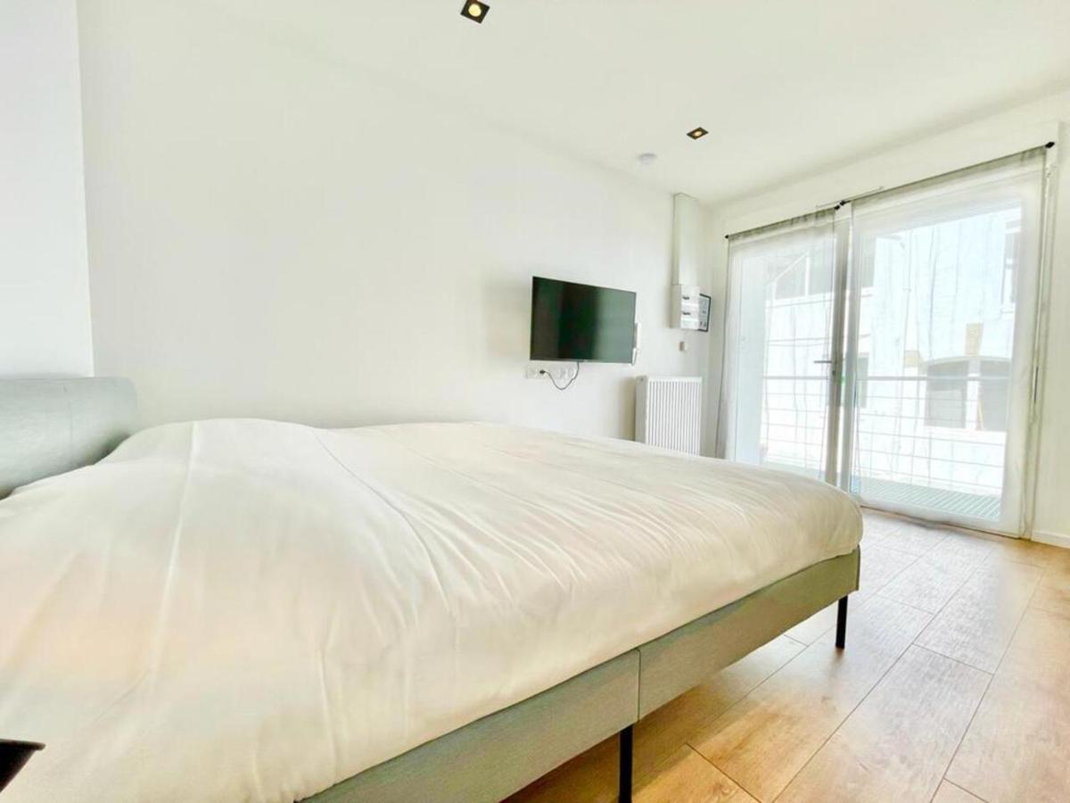 Residence Duguay - Centre Ville - Porte B - Appartements Tout Confort - Neuf - Nouveau ロリアン エクステリア 写真