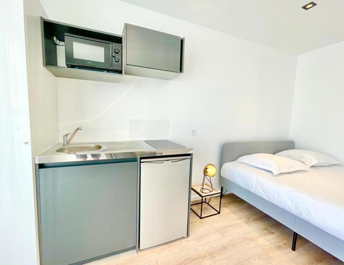 Residence Duguay - Centre Ville - Porte B - Appartements Tout Confort - Neuf - Nouveau ロリアン エクステリア 写真